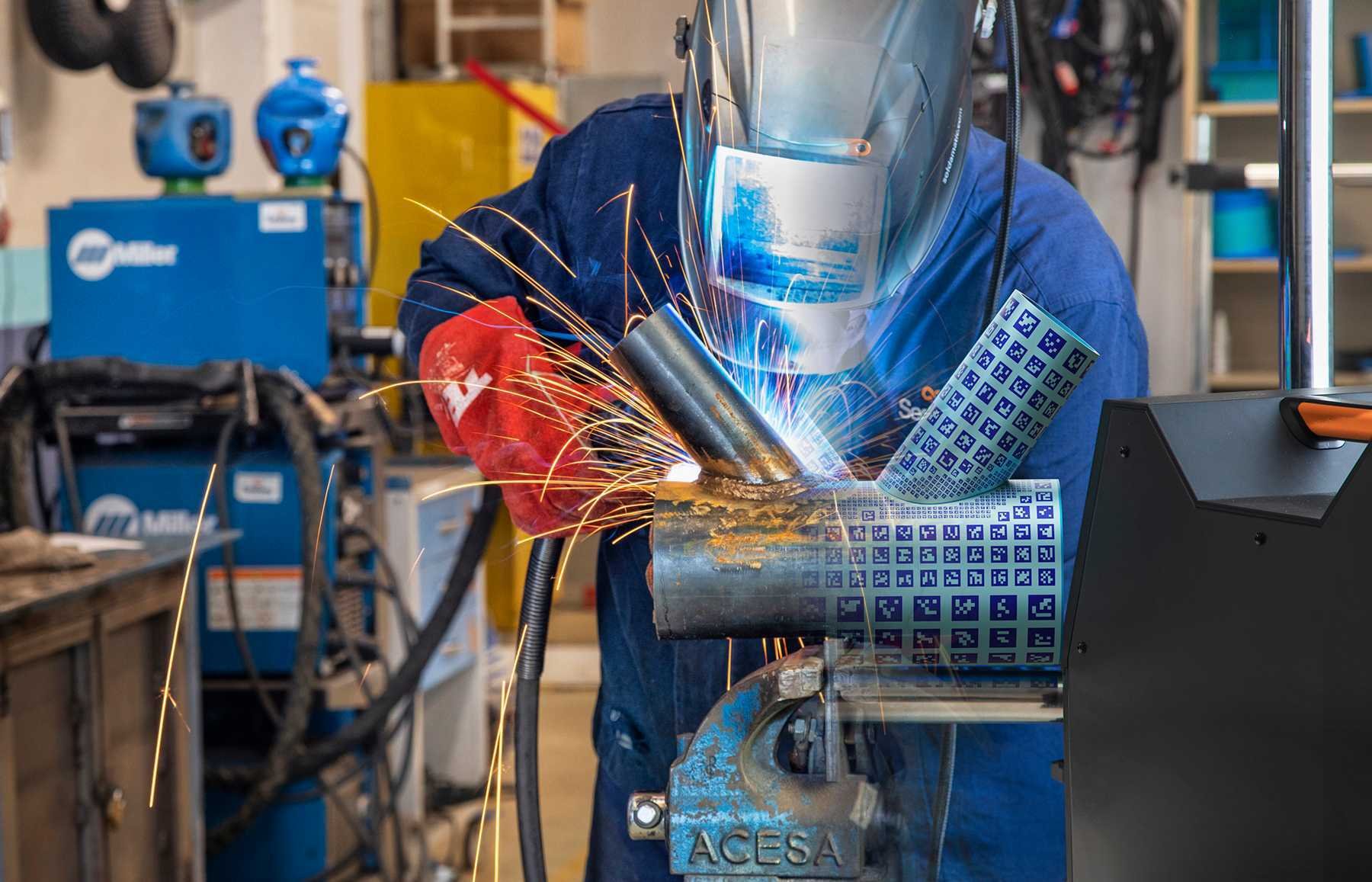 hitsaussimulaattori yrityksille_valikko